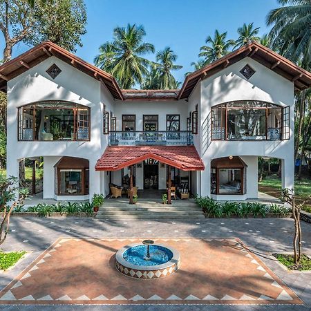 Saffronstays Thalassea, Alibaug - Picturesque Sea-Facing Villa With Colonial Decor Alībāg Esterno foto